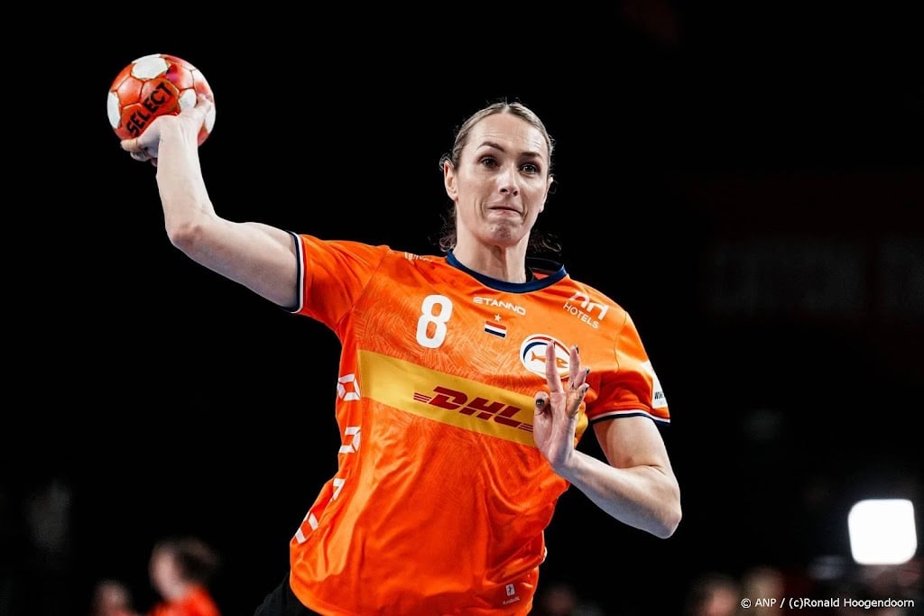 Handbalster Abbingh stopt na dit seizoen ook bij haar club