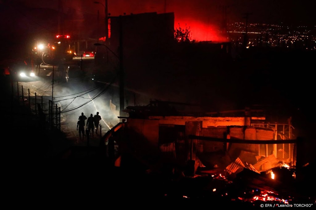 Ruim 700 mensen dakloos door bosbrand Chili