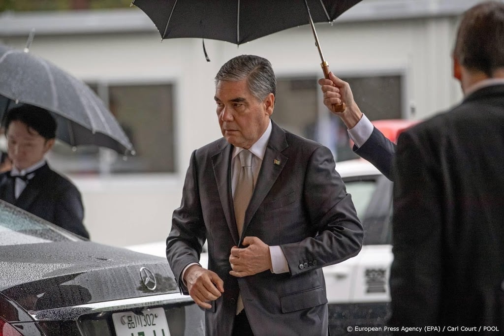 Turkmeense president: zoethout helpt tegen corona