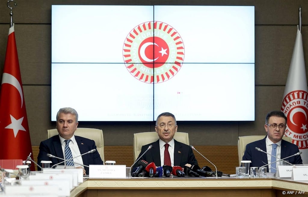 Turkije neemt de tijd met stemming over NAVO-lidmaatschap Zweden