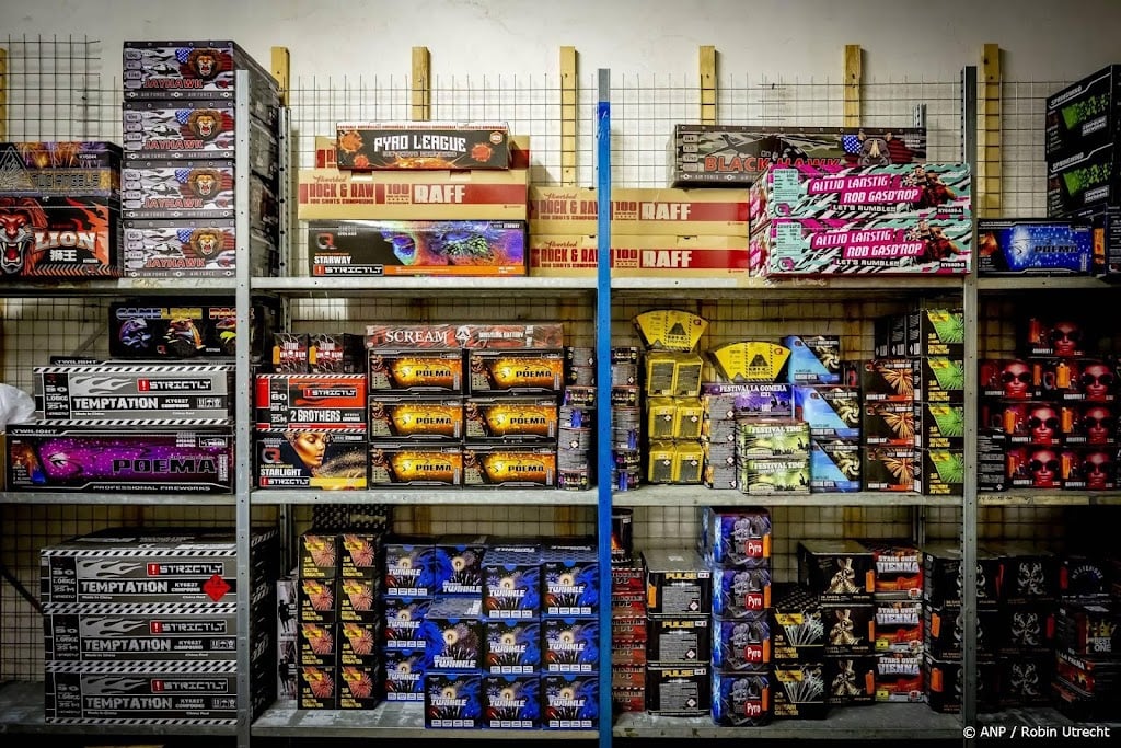 Tilburgse jongeren beschieten hulpverleners met vuurwerk