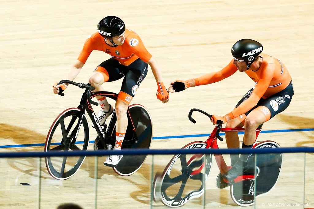 Tweede goud baanwielrenners Van Schip en Van Riessen