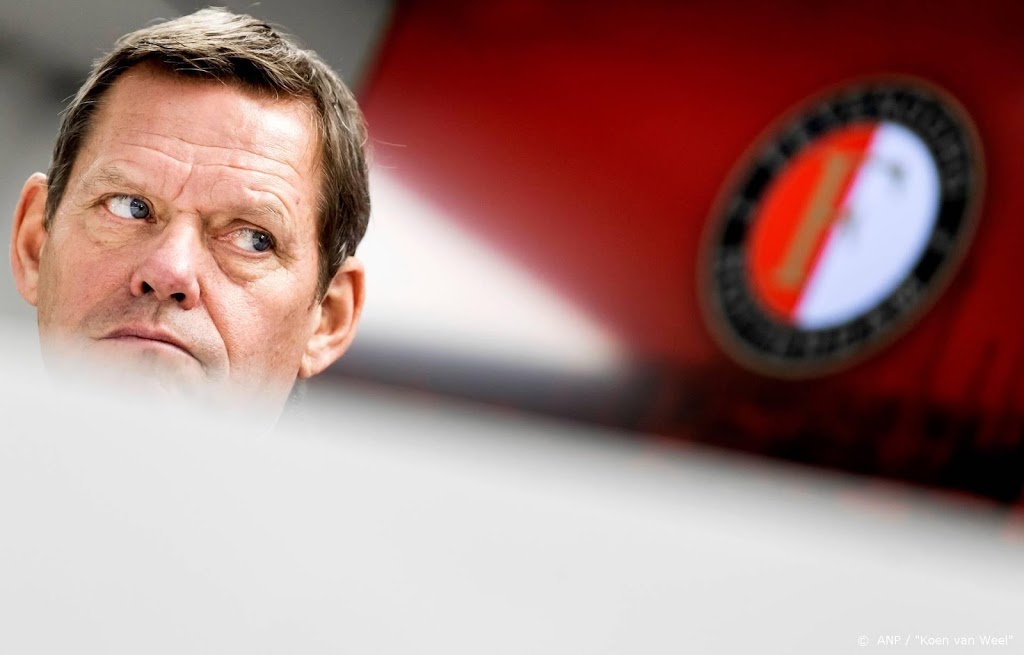 Feyenoord wil selectie nog aanvullen met middenvelder
