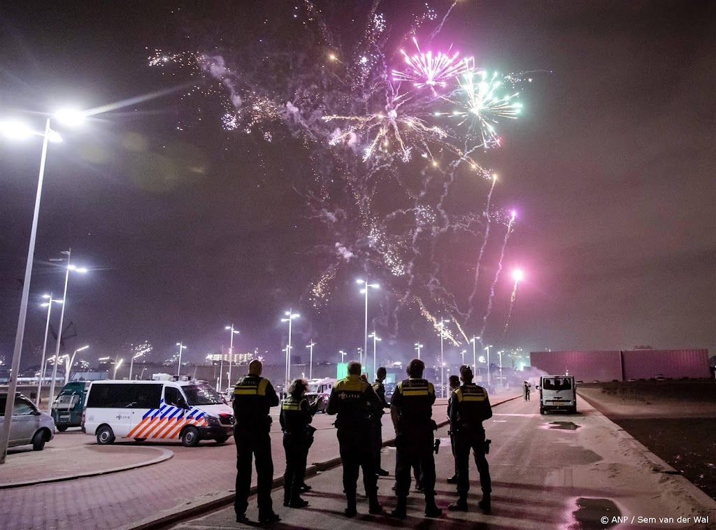 Enquête: deel politiemedewerkers wil niet werken met oud en nieuw