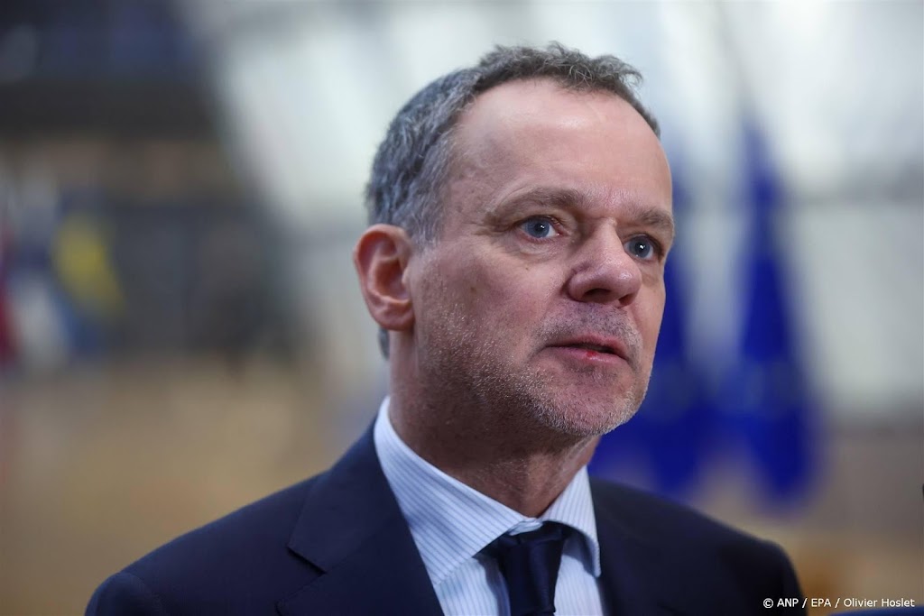 Veldkamp spreekt Roemeense collega in Brussel over kunstroof 