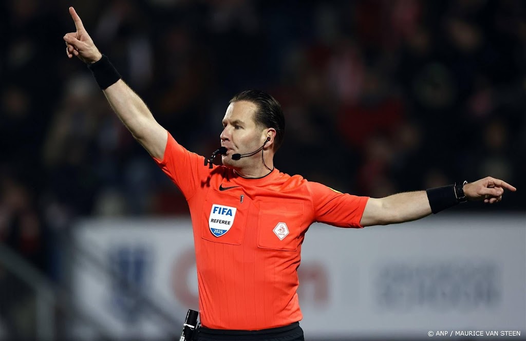 Scheidsrechter Makkelie fluit Klassieker tussen Ajax en Feyenoord