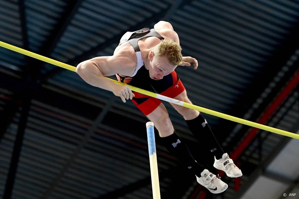 Vloon brengt Nederlands record polsstokhoogspringen op 5,96 meter