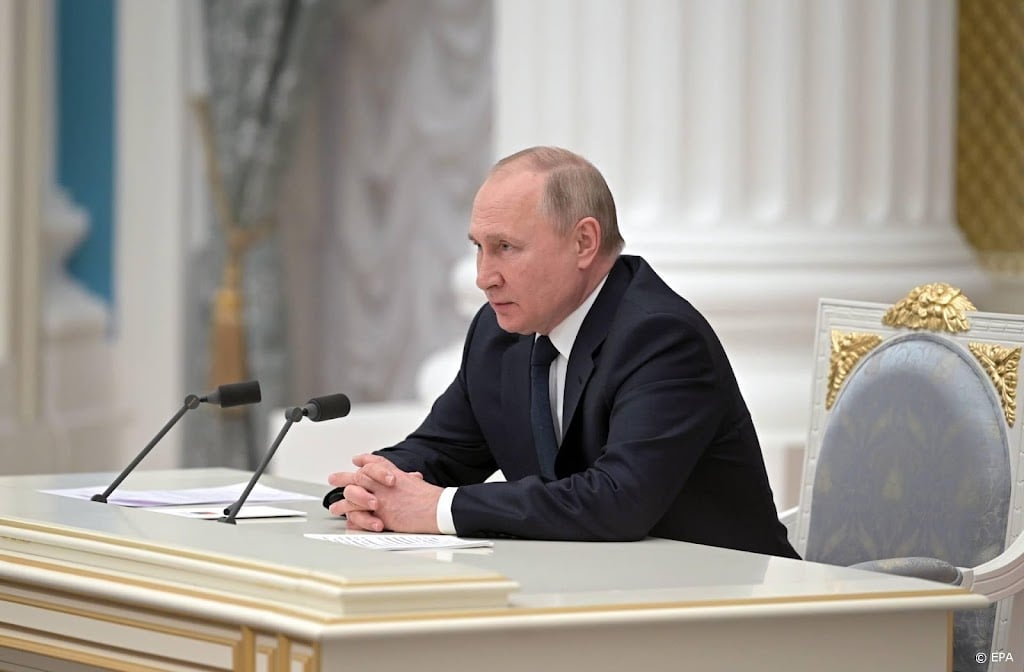 Poetin eert 'heldhaftigheid' van speciale eenheden in Oekraïne 