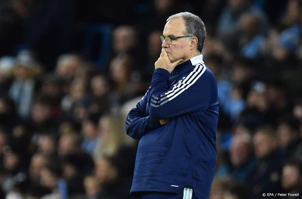 Leeds United-trainer Bielsa moet per direct vertrekken