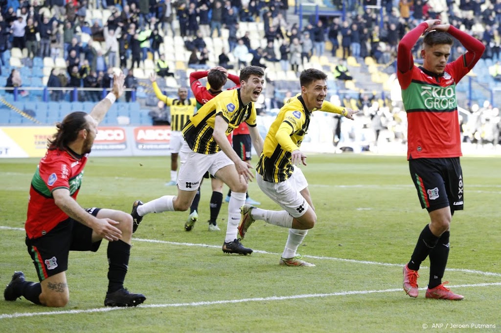 Vitesse opnieuw te sterk voor NEC in Gelderse derby 