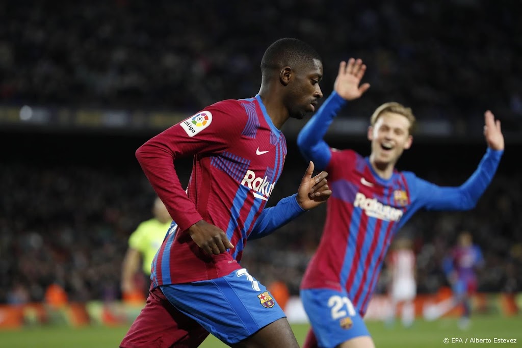 Luuk de Jong en Memphis dragen bij aan simpele zege FC Barcelona