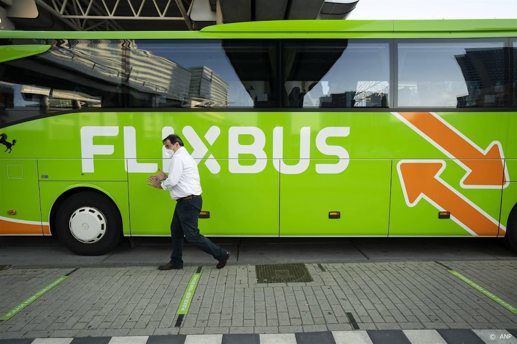 Bloomberg: moederbedrijf FlixBus overweegt dit jaar nog beursgang