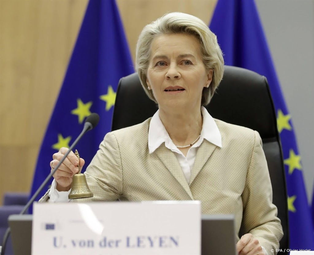 Von der Leyen ontmoet koning Charles tijdens Brexitbezoek