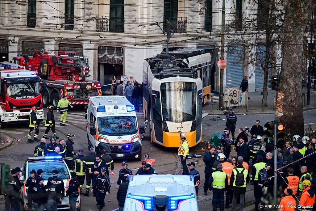 Doden en tientallen gewonden door tramontsporing Milaan