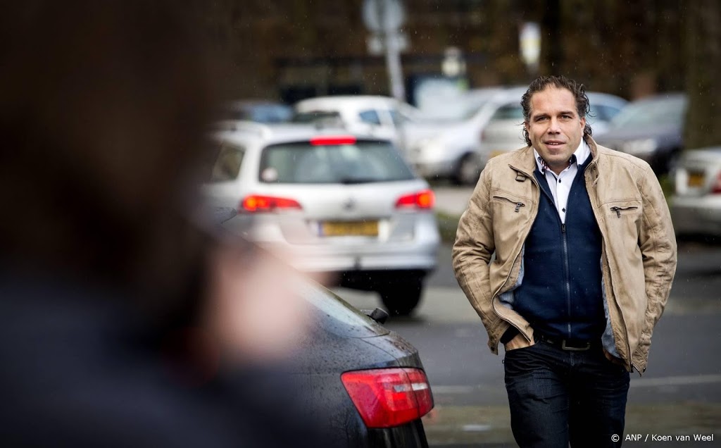 'De afstand tussen Oranje en Jong Oranje was enorm groot'