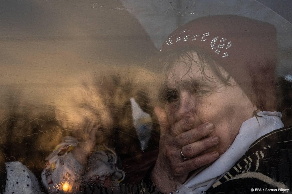 Twee evacuatieroutes in Oekraïne zondag