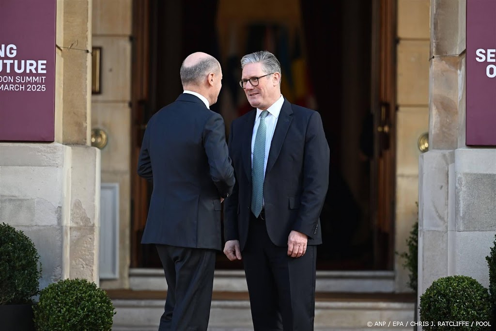 Starmer en Scholz willen niet stoppen met sancties tegen Rusland