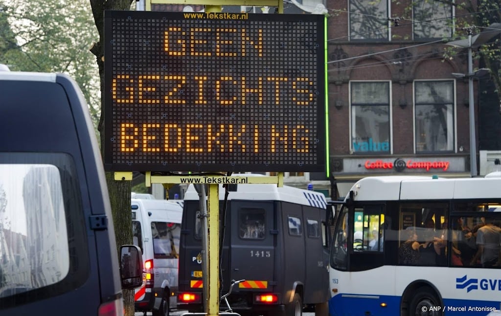 Rechtspraak: verbod gezichtsbedekking bij protest te ingrijpend