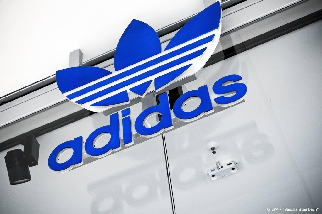 Adidas rekent op verlies in tweede kwartaal