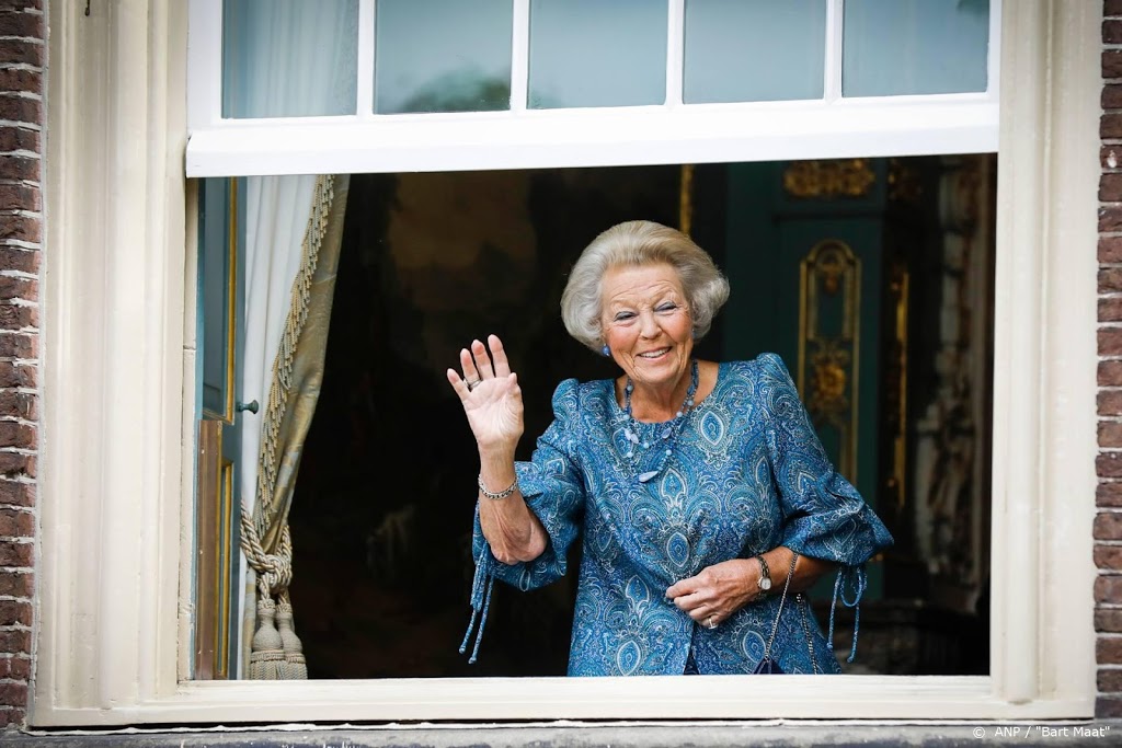 Prinses Beatrix doet mee aan 'nationale toost'