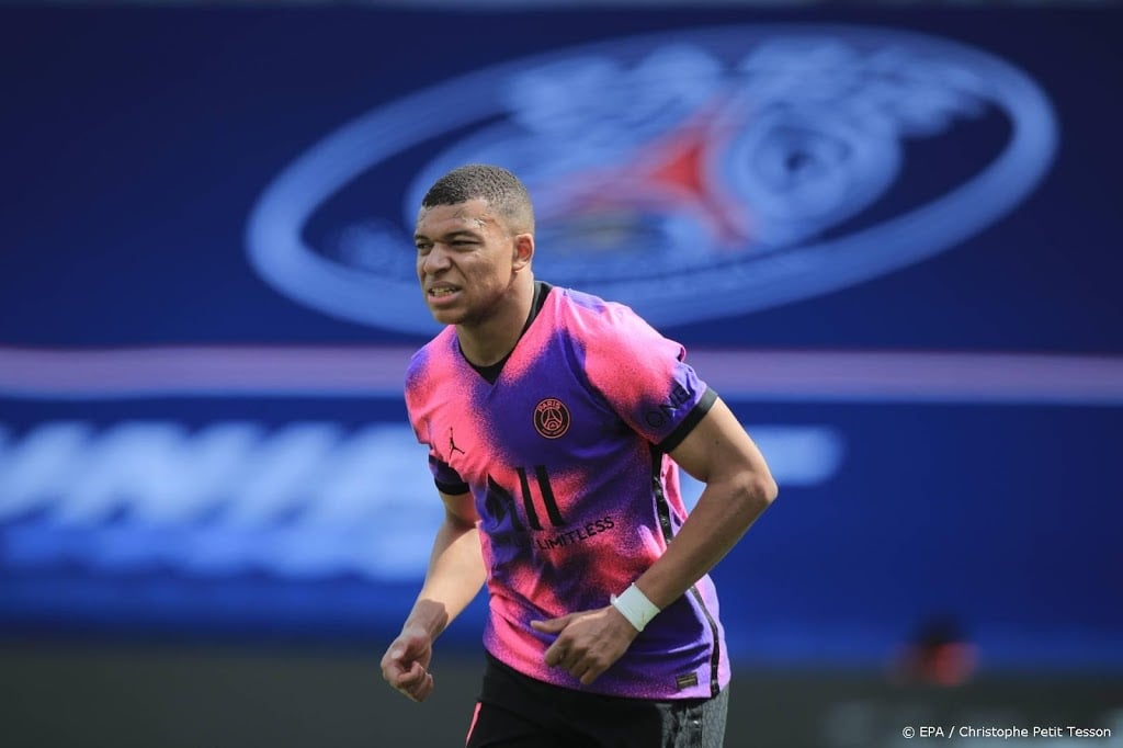 PSG-aanvaller Mbappé kan meespelen tegen City