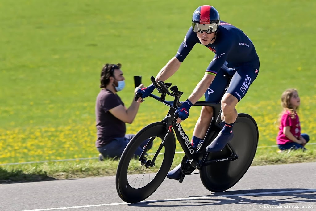 Wielrenner Dennis wint proloog in Ronde van Romandië  