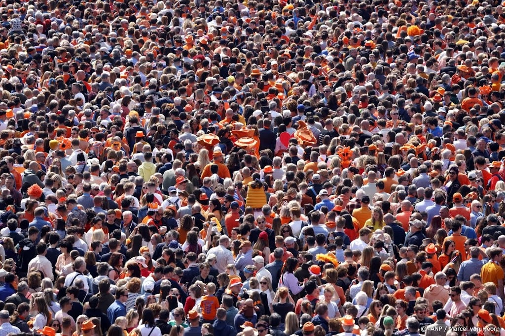 Tientallen waarschuwingen bij voedselcontroles NVWA op Koningsdag