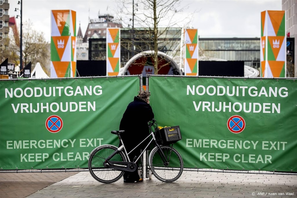 Festivalterrein op Binnenrotte, waar route koning eindigt, is vol
