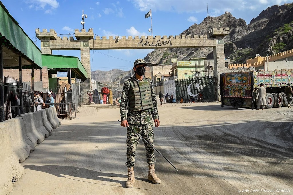 Pakistan doodt ruim vijftig militanten die uit Afghanistan kwamen