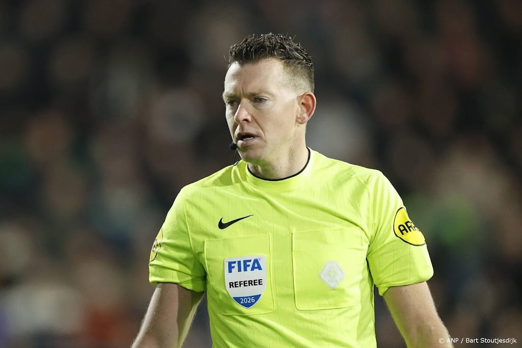 Scheidsrechter Lindhout leidt duel tussen Ajax en PSV