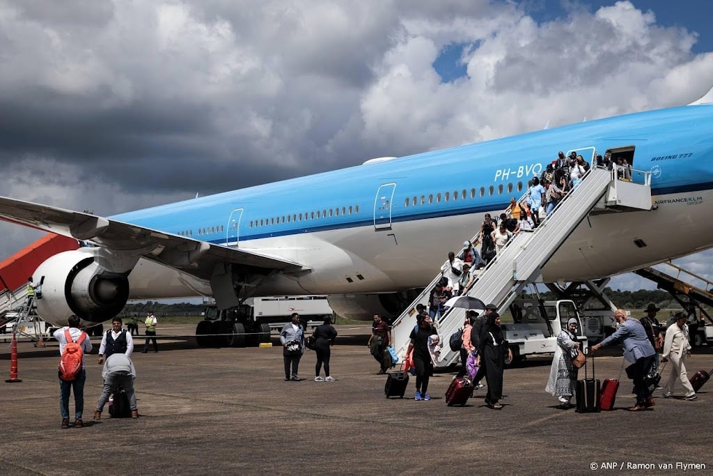 Rechter: KLM en Suriname moeten vergoeding reisagenten evalueren