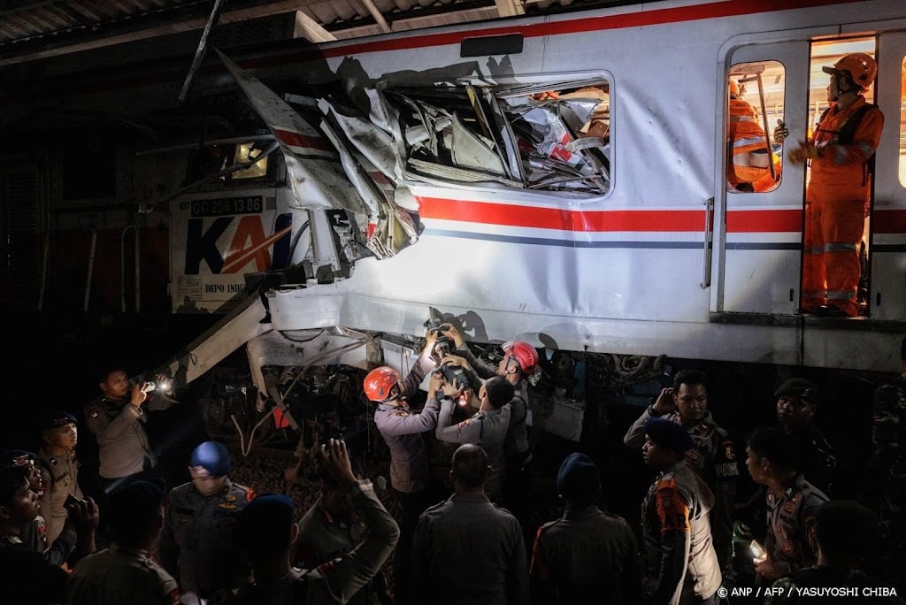 Doden bij treinbotsing in de buurt van Jakarta