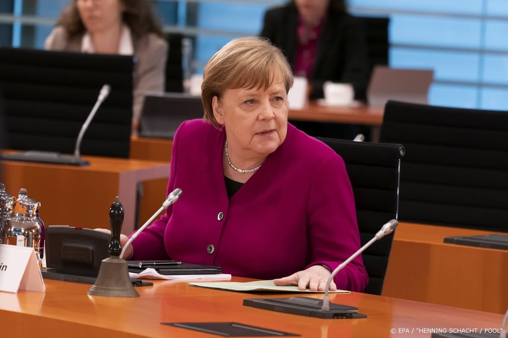 Merkel erkent dat deelstaten coronabeleid bepalen