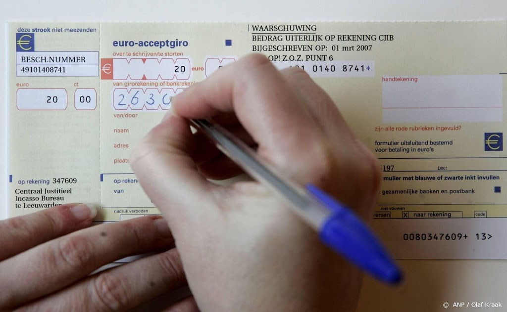 Acceptgiro steeds verder in de verdrukking, einde komt in zicht