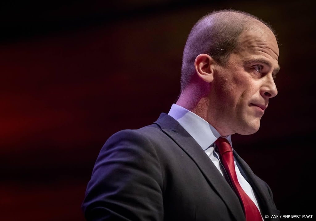 Prominenten PvdA en GroenLinks in open brief: fuseer in senaat