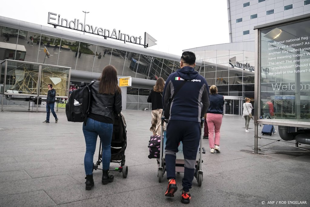 Eindhoven nog niet verzocht vluchten over te nemen van Schiphol