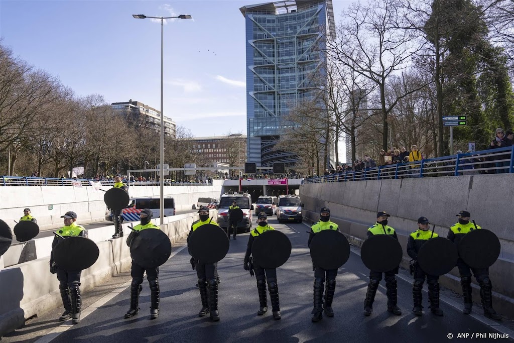 Klimaatactivisten XR willen A12 in Den Haag blokkeren
