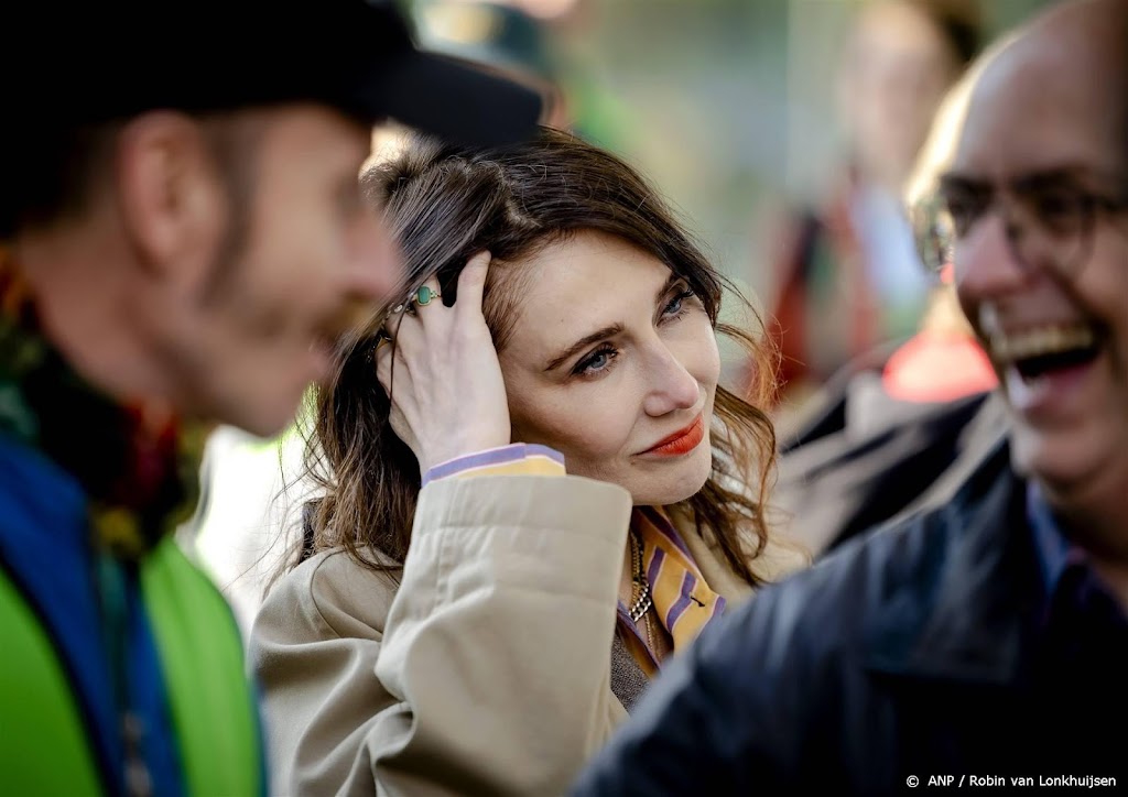 Carice van Houten weer thuis na aanhouding klimaatdemonstratie