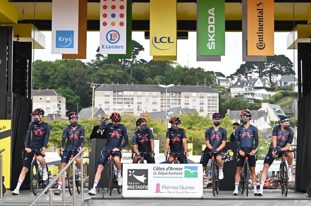 Gehavend Tourpeloton vertrokken voor tweede etappe