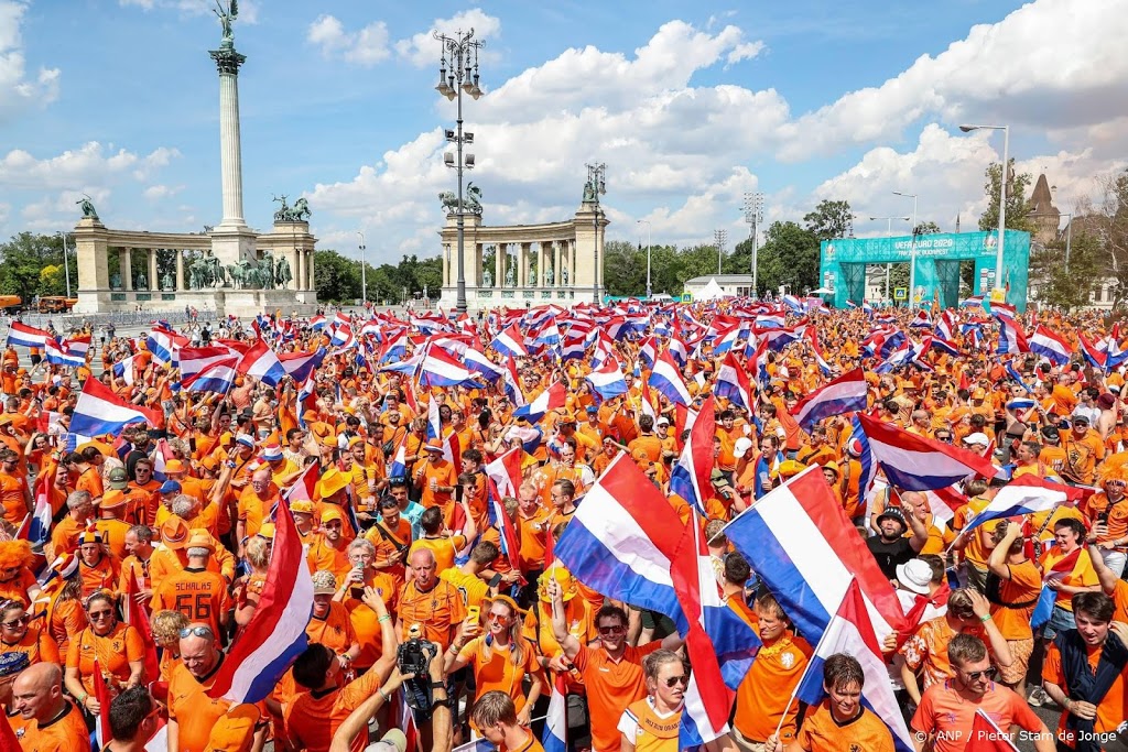 UEFA verbiedt regenboogvlaggen in fanzone Oranje in Boedapest