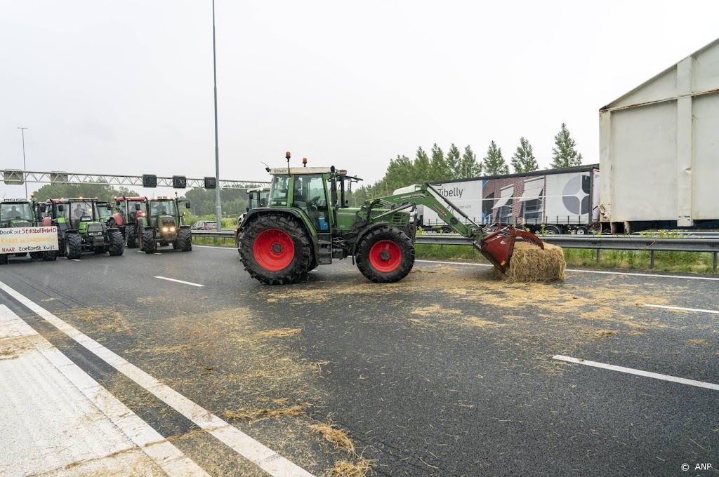 Verkeershinder door nieuwe boerenacties neemt langzaam af