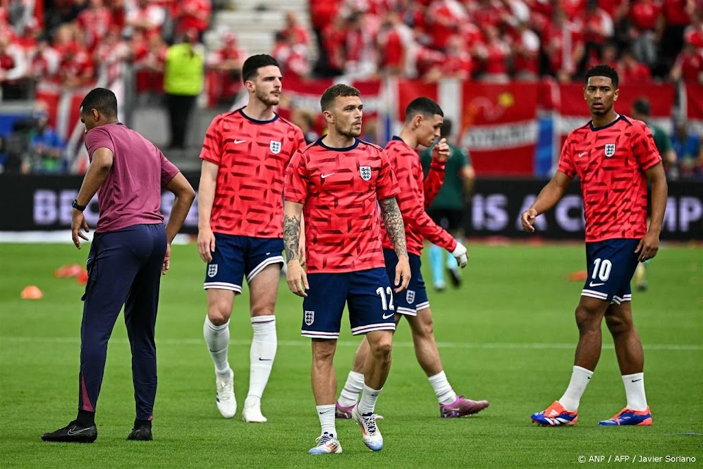 Voetballers Rice en Trippier trainen apart van Engelse selectie