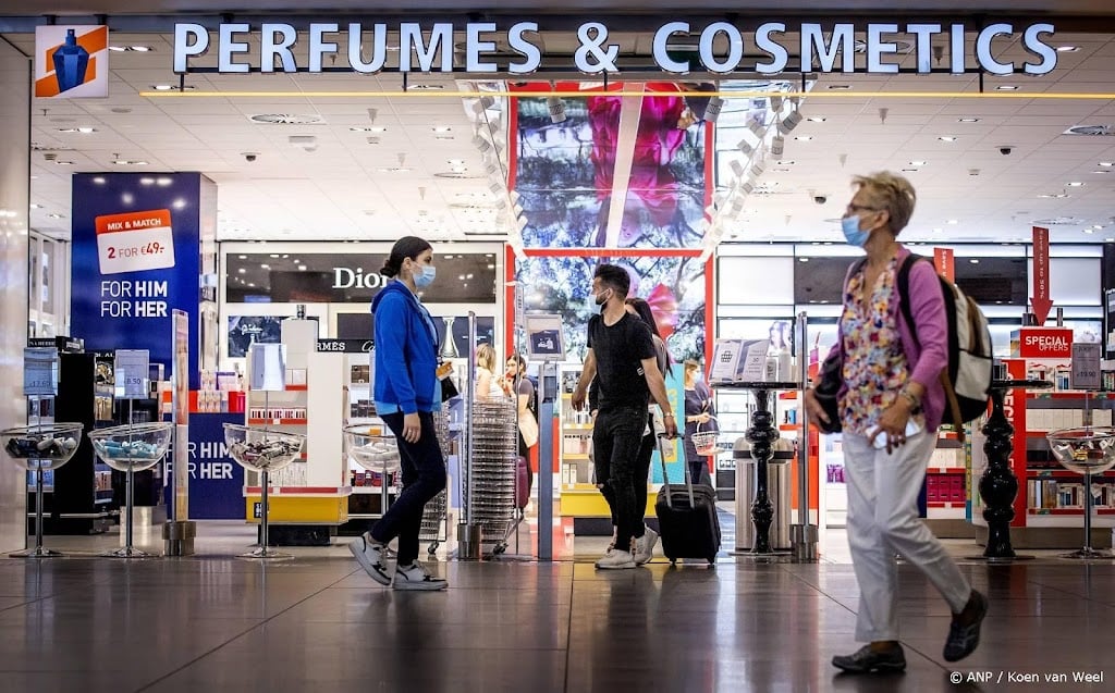 Schiphol past prijskaartjes parfum aan na klacht Consumentenbond