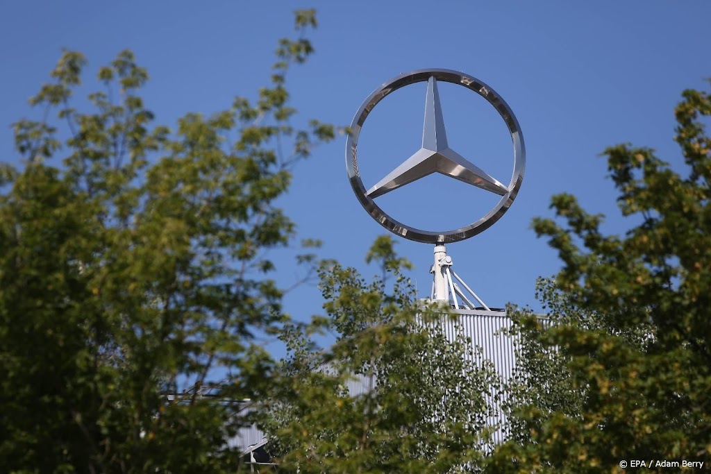 Productie moederbedrijf Mercedes-Benz weer plat door chiptekorten