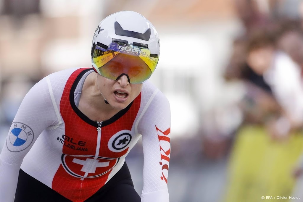 Wielrenster Reusser wint na solo vierde etappe in Tour de France