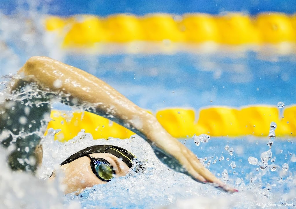 Zwemster Steenbergen op WK als snelste naar finale 100 meter vrij