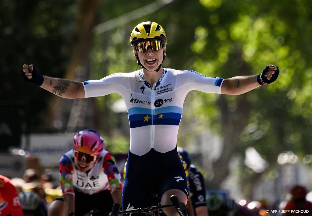 Wielrenster Wiebes met maagproblemen uit Tour de France Femmes 