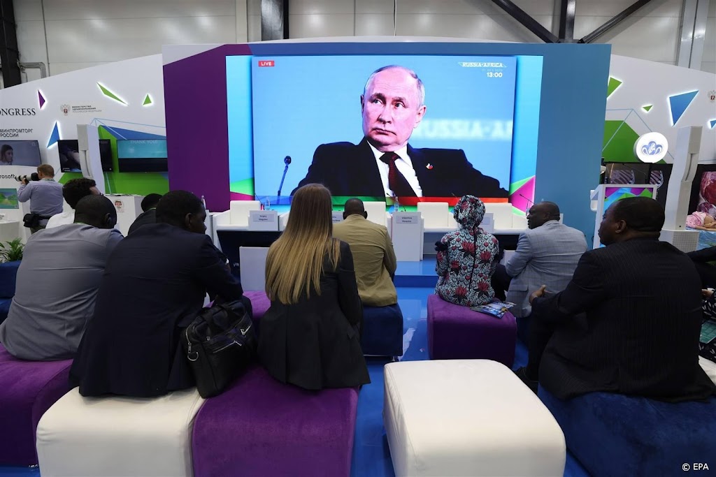 Poetin: Oekraïne voert strijd op, maar zonder succes