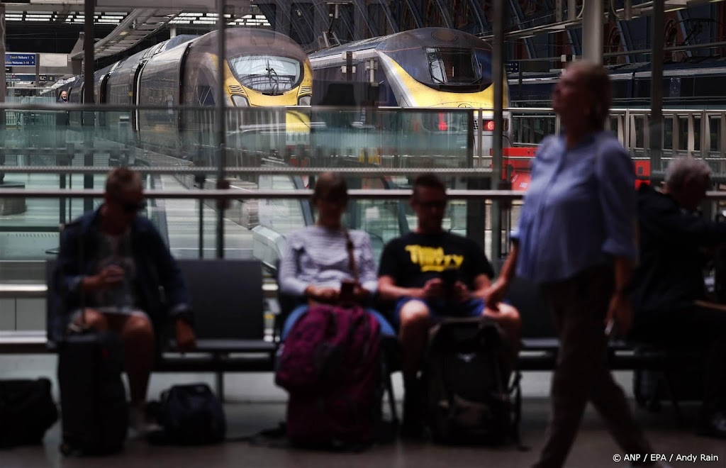 Zeven op tien treinen Parijs rijden weer na sabotage op spoor