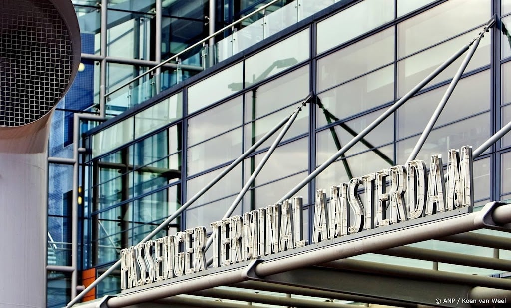 Actie XR bij cruiseschip Amsterdamse terminal voorbij